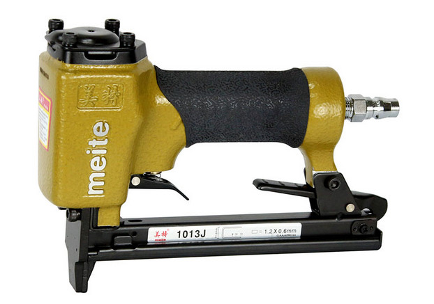 Súng bắn đinh chữ U Meite 1013J