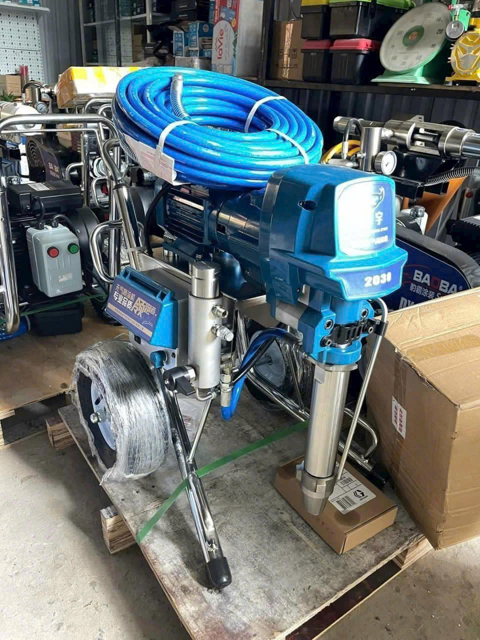 Các Bước Thi Công Phun Sơn Tường Nhà Bằng Máy Phun Sơn