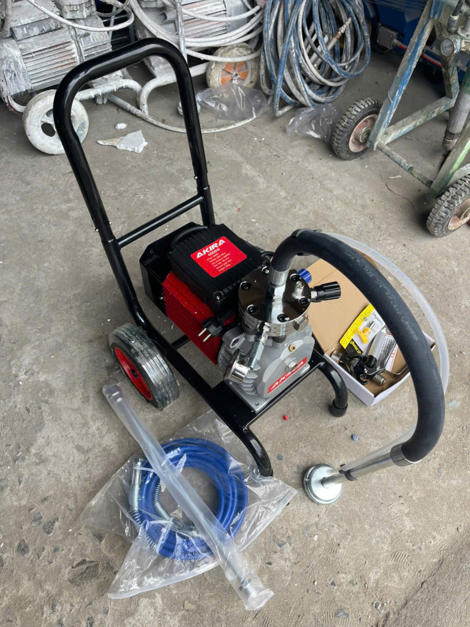 Máy phun sơn đa năng ( sơn nước, sơn dầu, epoxy...) - AKIRA-4000